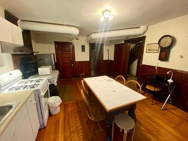 72 Bay State Road G, Boston, MA 02215