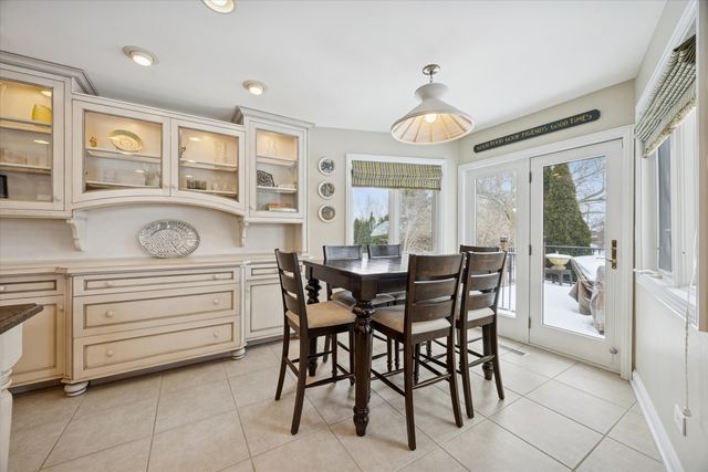 8401 Golfview Drive, Orland Park, IL 60462