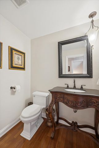 8401 Golfview Drive, Orland Park, IL 60462