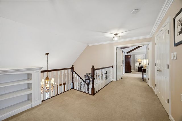 8401 Golfview Drive, Orland Park, IL 60462