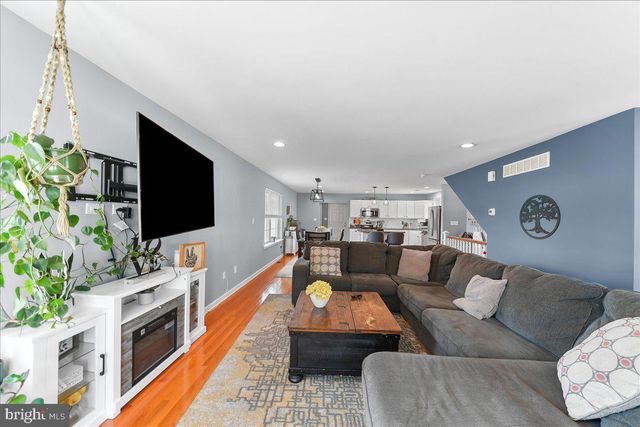 112 DAYTON ST, Phoenixville, PA 19460