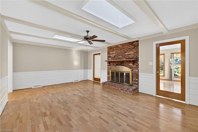 3041 Forest Line Drive, Clemmons, NC 27012