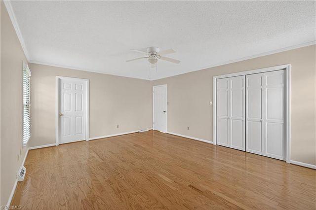 3041 Forest Line Drive, Clemmons, NC 27012