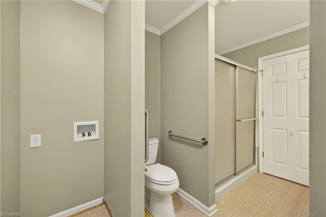 3041 Forest Line Drive, Clemmons, NC 27012