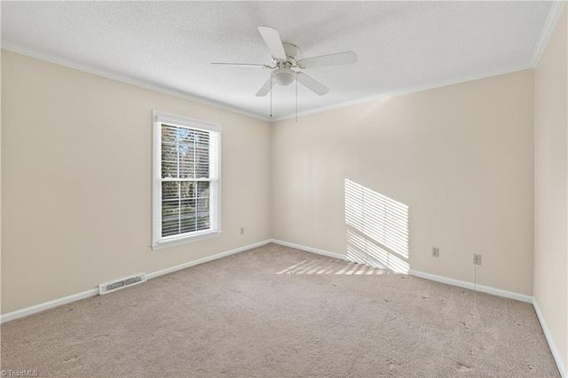 3041 Forest Line Drive, Clemmons, NC 27012