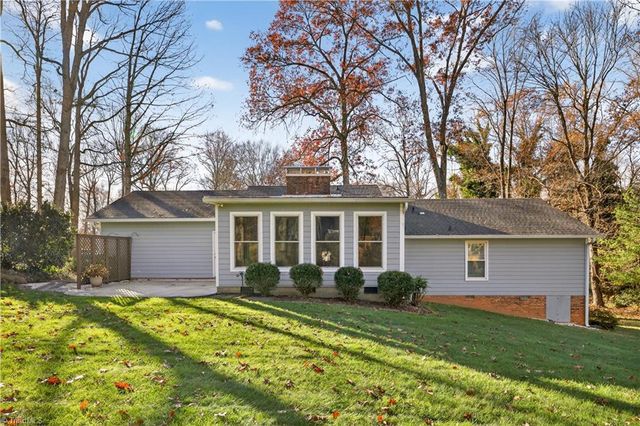 3041 Forest Line Drive, Clemmons, NC 27012