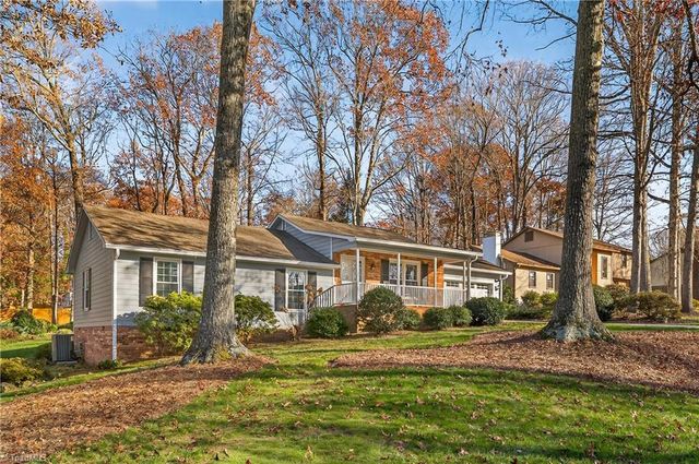 3041 Forest Line Drive, Clemmons, NC 27012