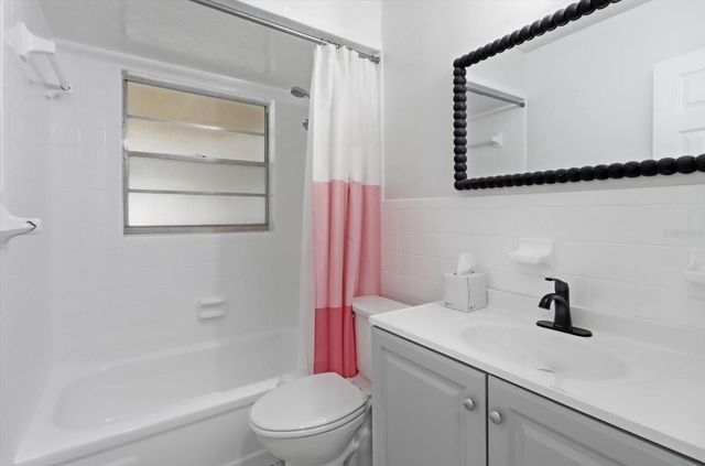 5677 W PINE CIRCLE, Crystal River, FL 34429