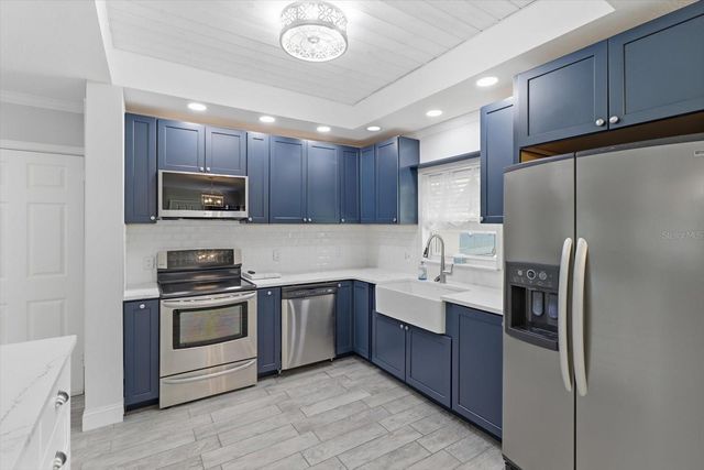 5677 W PINE CIRCLE, Crystal River, FL 34429