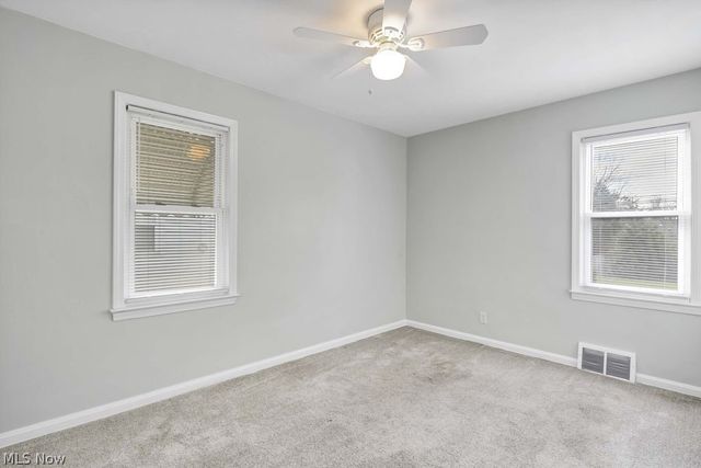 5012 S Barton Road, Lyndhurst, OH 44124