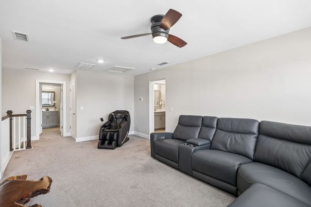 1099 Carlisle Pl, Mount Juliet, TN 37122