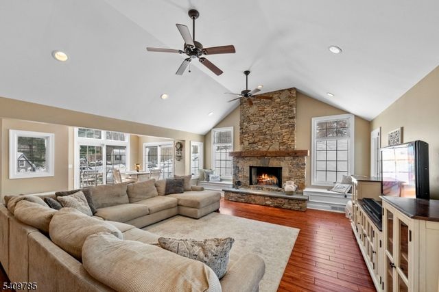 18 Valhalla Rd, Montville Twp., NJ 07045