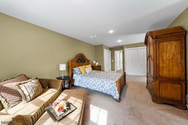 18 Valhalla Rd, Montville Twp., NJ 07045