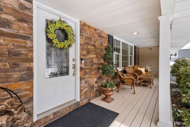 18 Valhalla Rd, Montville Twp., NJ 07045