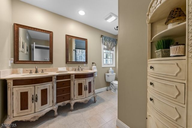 18 Valhalla Rd, Montville Twp., NJ 07045