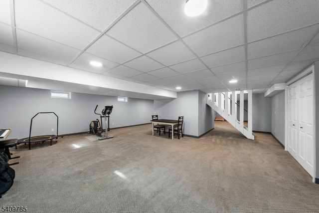 18 Valhalla Rd, Montville Twp., NJ 07045