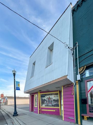 718 E Mount Morris Street, Mount Morris, MI 48458