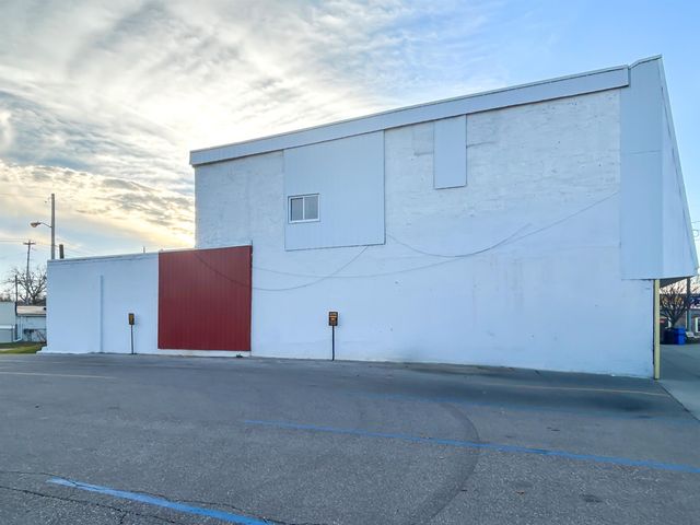 718 E Mount Morris Street, Mount Morris, MI 48458