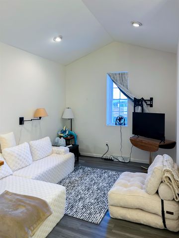 718 E Mount Morris Street, Mount Morris, MI 48458