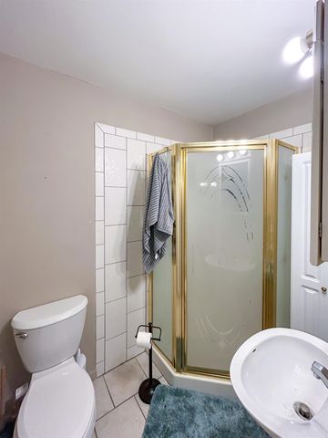 718 E Mount Morris Street, Mount Morris, MI 48458