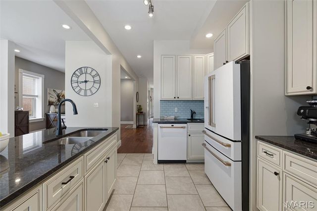 4133 Botanical Avenue, St Louis, MO 63110