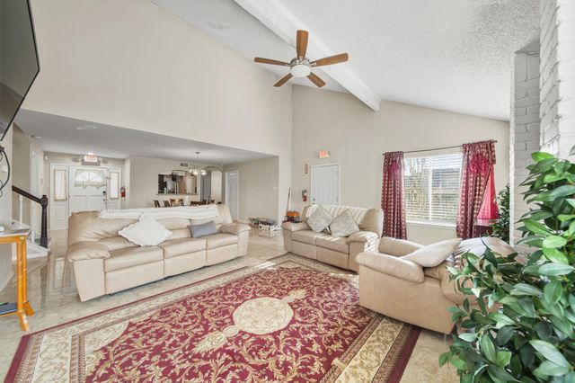 3226 S Briar Knoll Drive, Houston, TX 77082