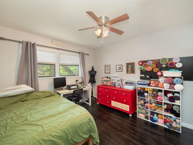 1806 Murray Ave, Rockdale, TX 76567