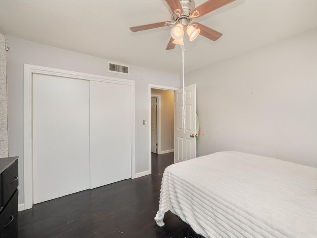 1806 Murray Ave, Rockdale, TX 76567