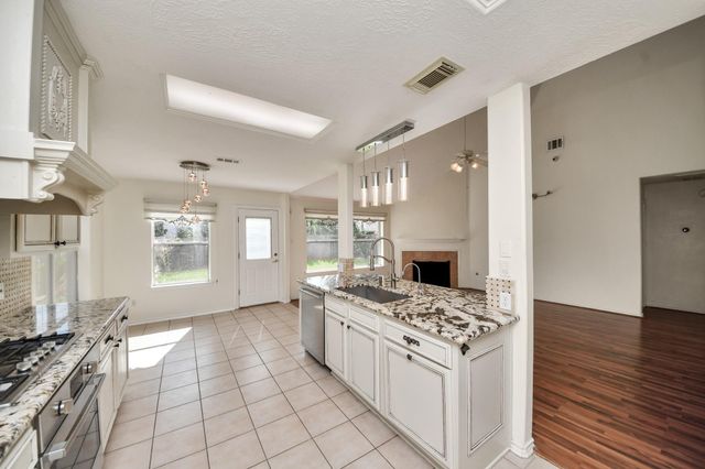 22030 Gold Leaf Trail, Cypress, TX 77433