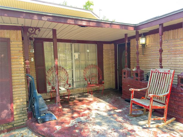 10106 Cheeves Drive, Houston, TX 77016