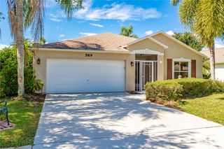 589 Willow Court, Sebastian, FL 32958
