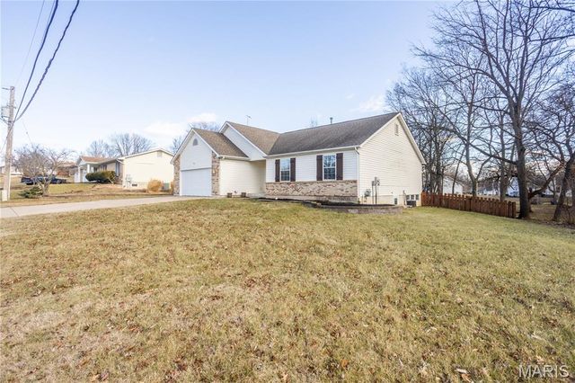 996 Huntington Drive, Troy, MO 63379