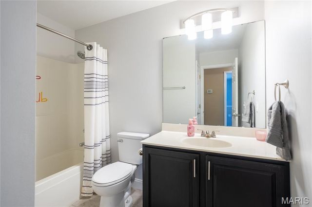 996 Huntington Drive, Troy, MO 63379