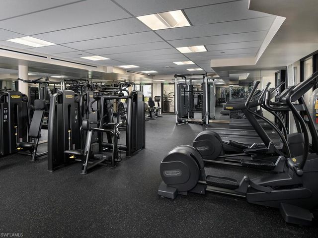 4951 Gulf Shore BLVD N # 1204, Naples, FL 34103