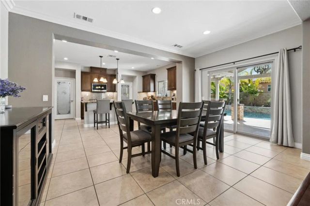 16948 White Pine Way, Canyon Country, CA 91387