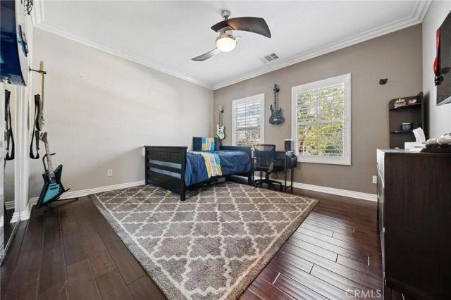 16948 White Pine Way, Canyon Country, CA 91387