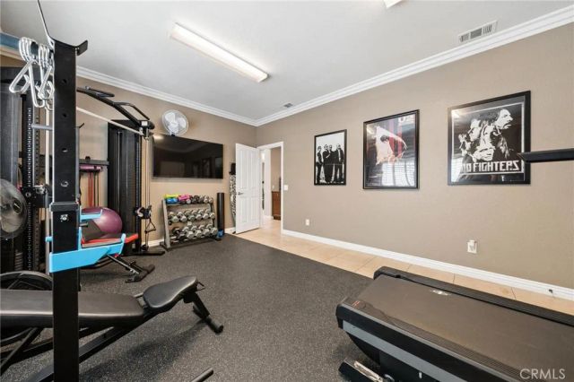 16948 White Pine Way, Canyon Country, CA 91387