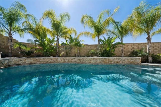 16948 White Pine Way, Canyon Country, CA 91387