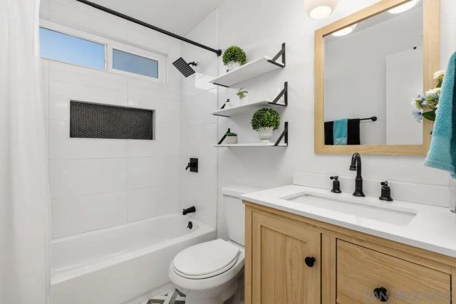 1811 IRIS WAY, Escondido, CA 92027