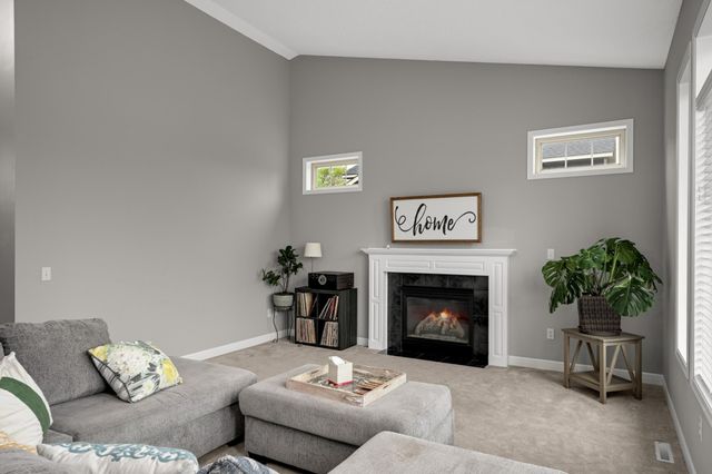 9420 Fallgold Parkway N, Brooklyn Park, MN 55443