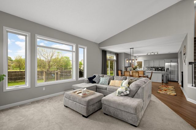9420 Fallgold Parkway N, Brooklyn Park, MN 55443