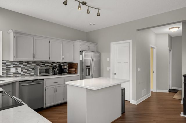 9420 Fallgold Parkway N, Brooklyn Park, MN 55443