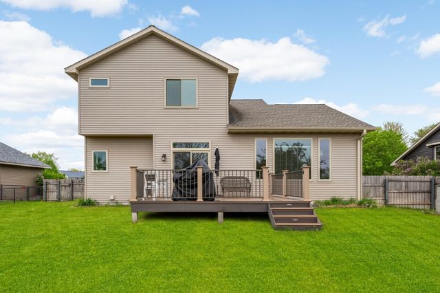 9420 Fallgold Parkway N, Brooklyn Park, MN 55443