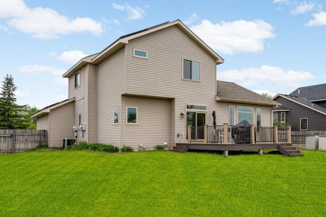9420 Fallgold Parkway N, Brooklyn Park, MN 55443
