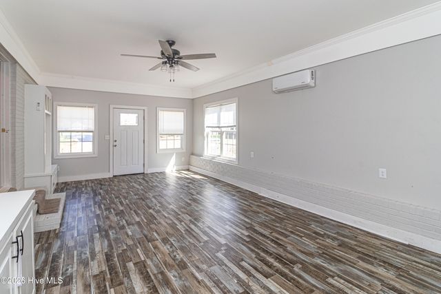 620 S Caswell Street, La Grange, NC 28551