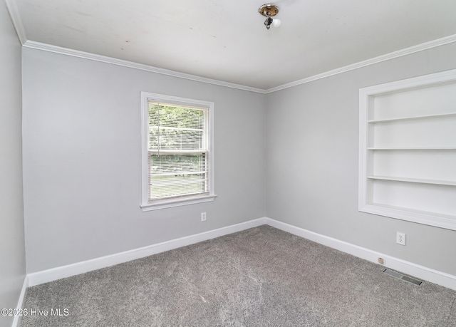 620 S Caswell Street, La Grange, NC 28551