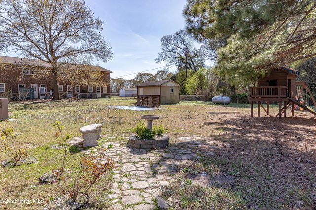 620 S Caswell Street, La Grange, NC 28551