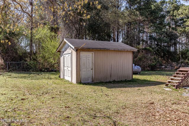 620 S Caswell Street, La Grange, NC 28551