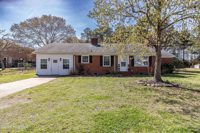 620 S Caswell Street, La Grange, NC 28551