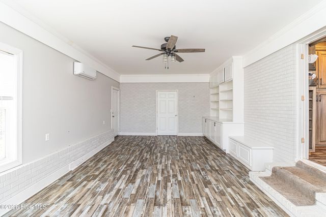 620 S Caswell Street, La Grange, NC 28551